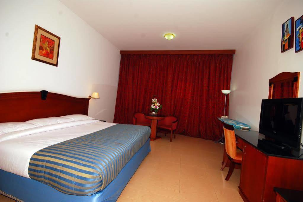 אבו דאבי Ramee Garden Hotel Apartments מראה חיצוני תמונה